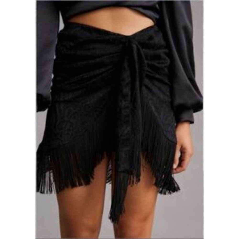 Anthropologie Paisley Jacquard Fringe Tie Front Wrap Mini Skirt in Black sz 6
